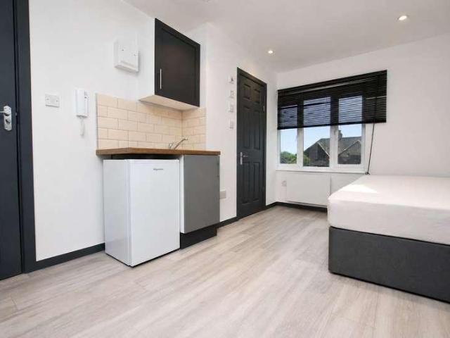 1 bed house to rent