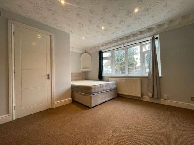1 bed house to rent