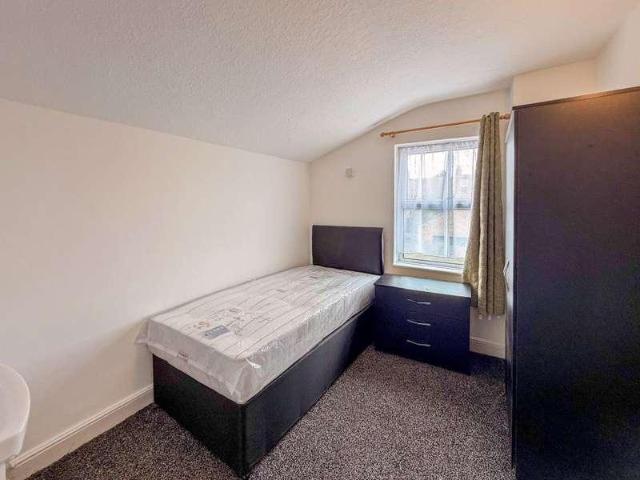 1 bed house to rent