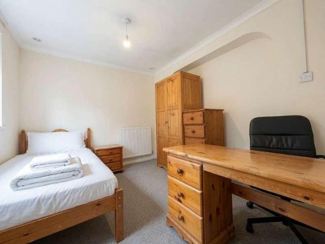 1 bed house to rent
