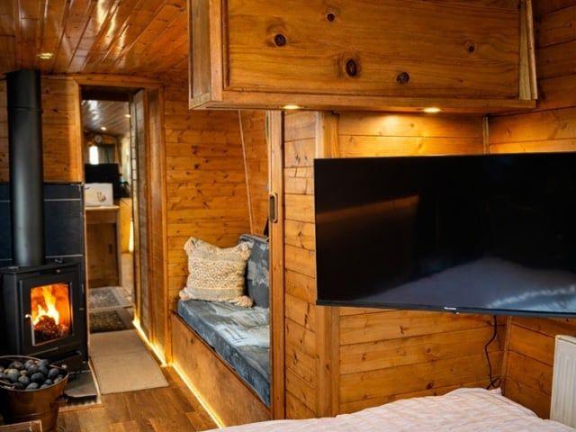 1 Bed House Boat, Lark Row, E2