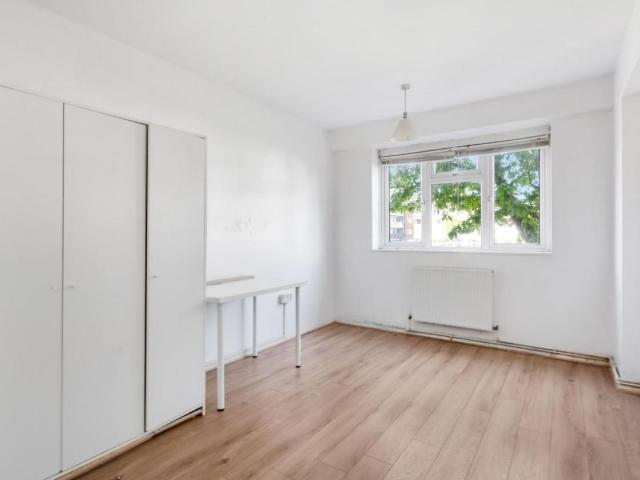 1 bed house for sale