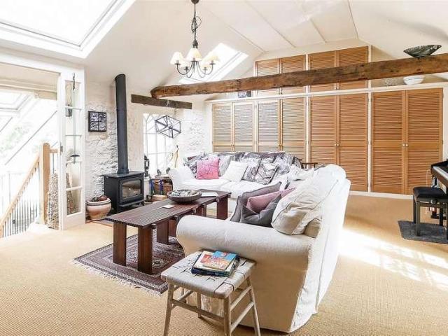 1 bed house for sale