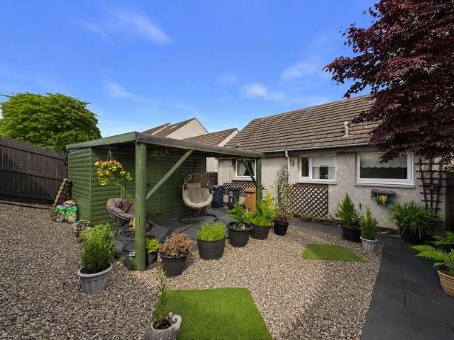 1 bed house for sale