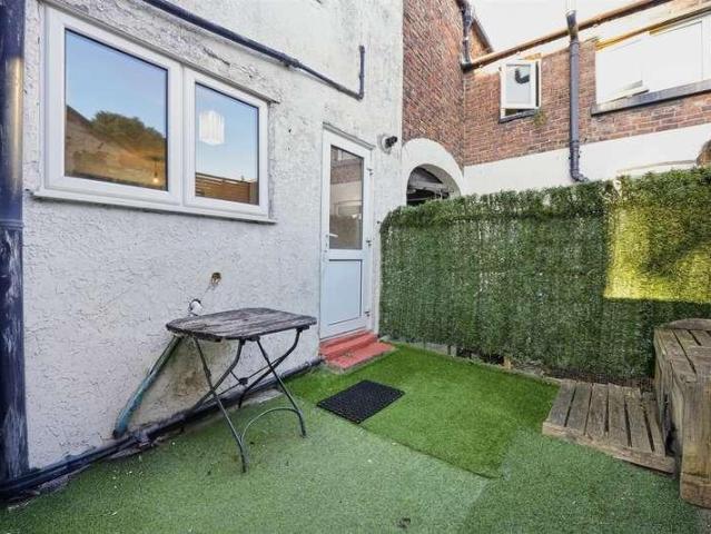 1 bed house for sale
