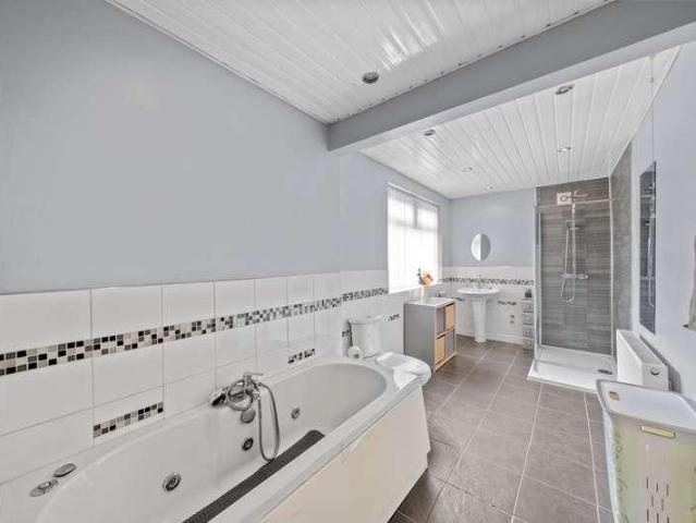 1 bed house for sale