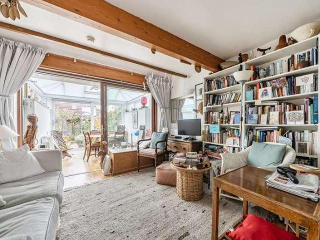1 bed house for sale
