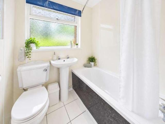 1 bed house for sale