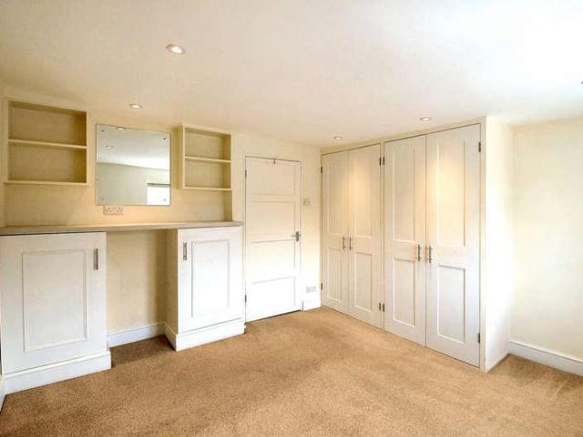 1 bed house for sale