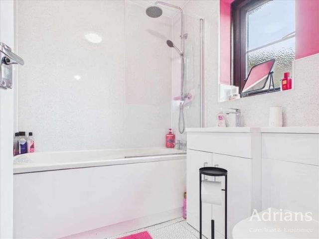 1 bed house for sale