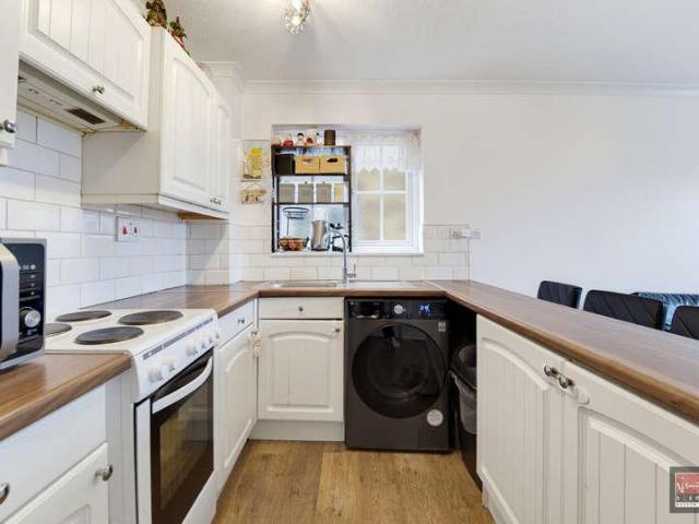 1 bed house for sale