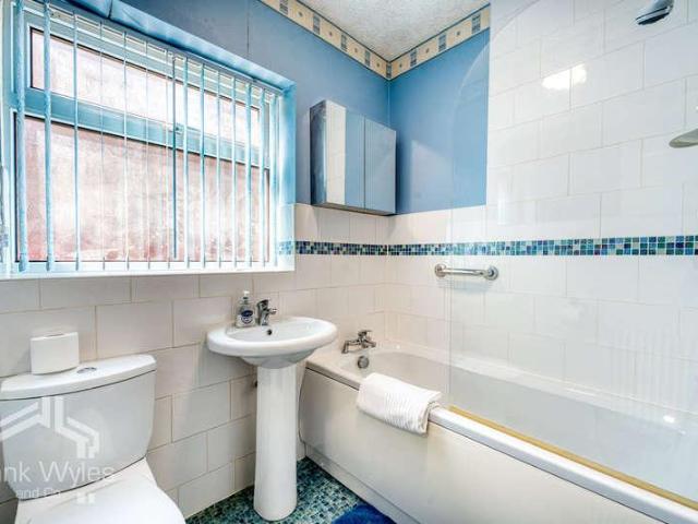 1 bed house for sale