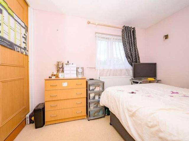 1 bed house for sale