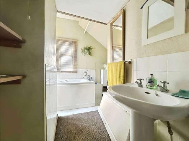 1 bed house for sale