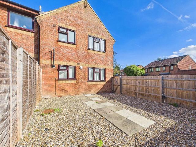1 bed house for sale