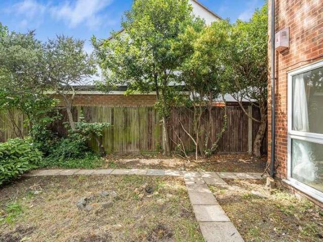 1 bed house for sale