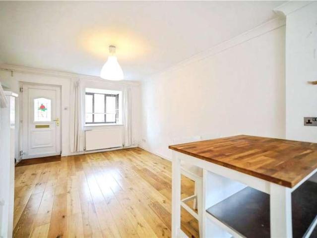 1 bed house for sale