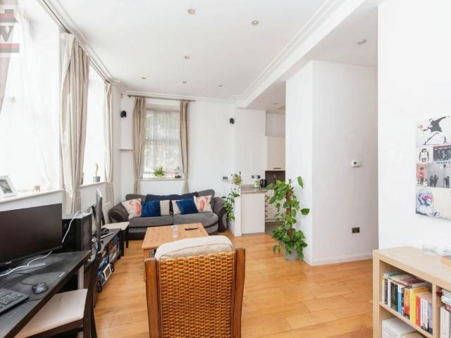 1 bed house for sale