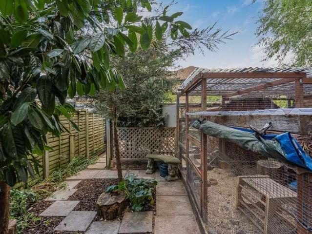 1 bed house for sale