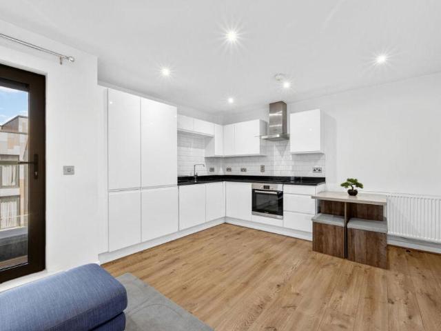 1 bed house for sale