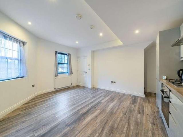 1 bed house for sale