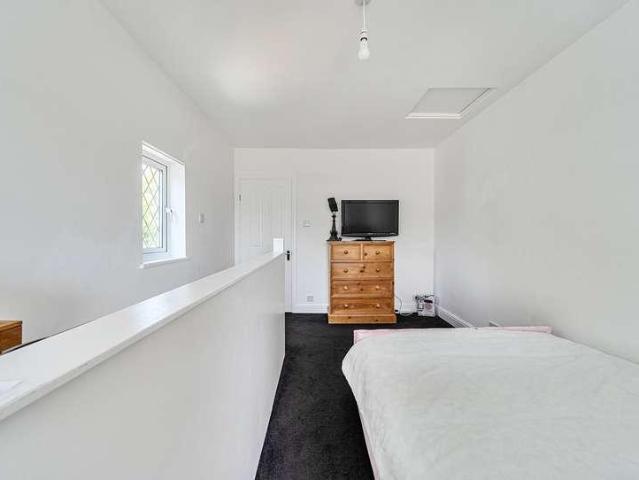 1 bed house for sale
