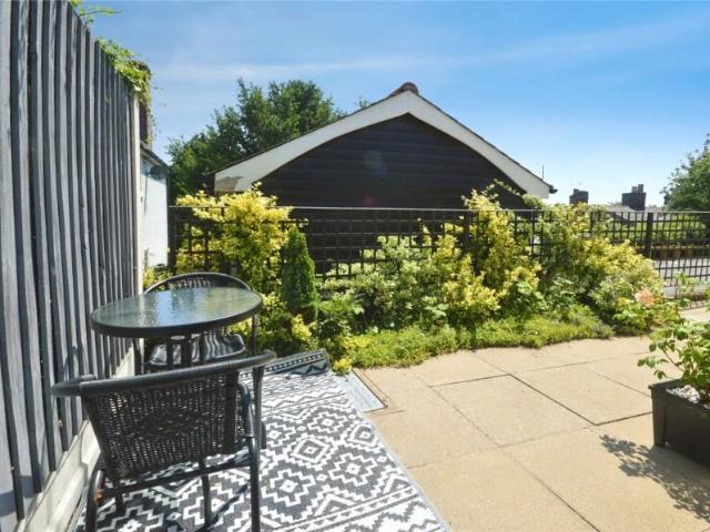 1 bed house for sale
