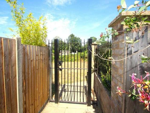 1 bed house for sale