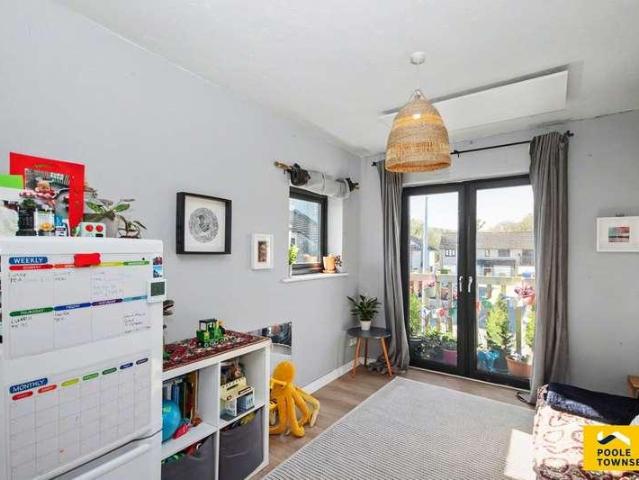 1 bed house for sale