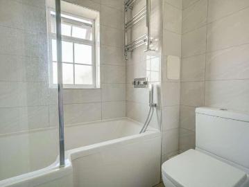 1 bed house for sale