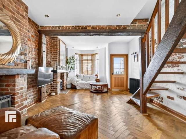 1 bed house for sale