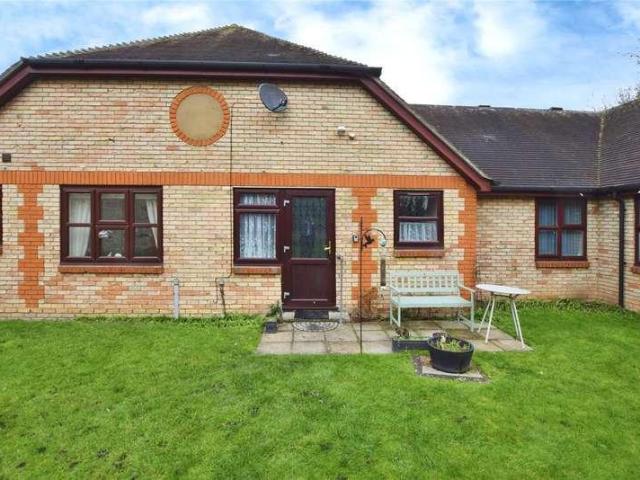 1 bed house for sale