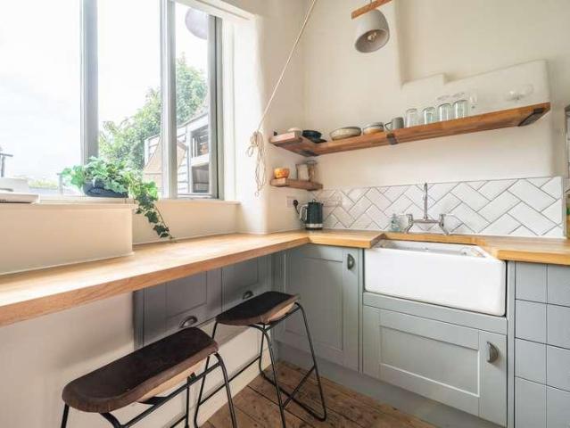 1 bed house for sale