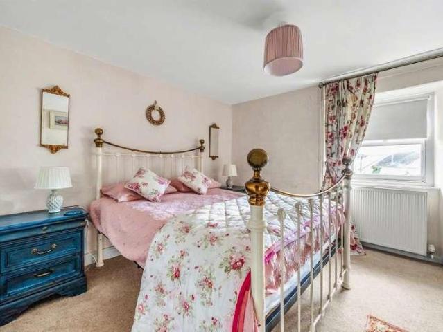 1 bed house for sale