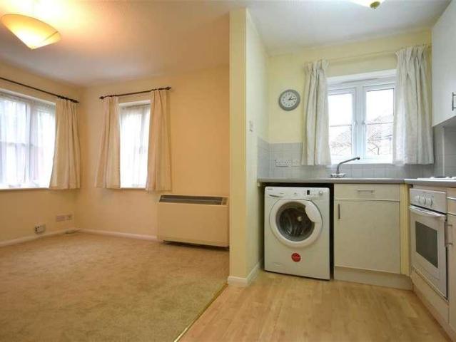 1 bed house for sale