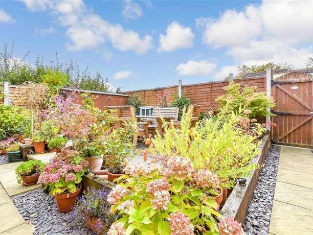 1 bed house for sale