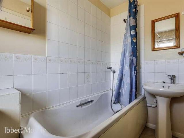 1 bed house for sale
