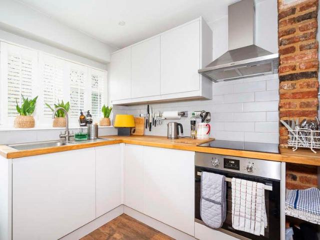 1 bed house for sale