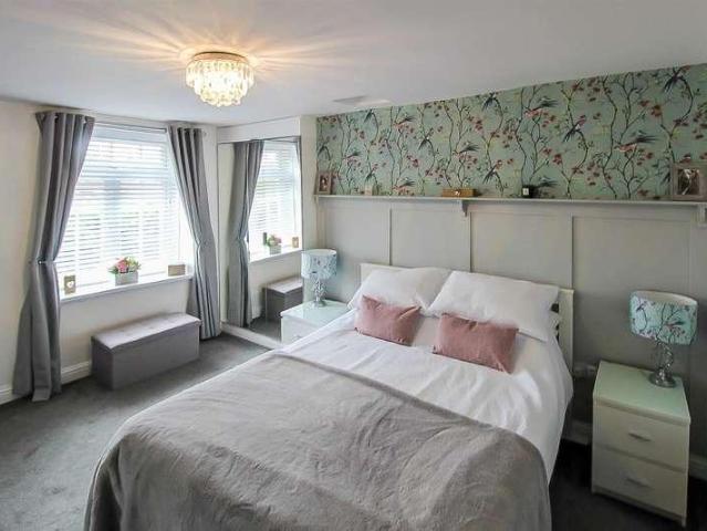 1 bed house for sale