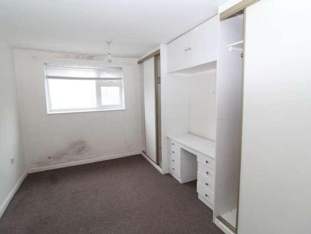 1 bed house for sale