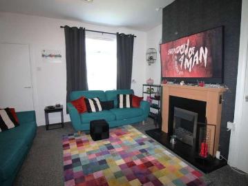 1 bed house for sale