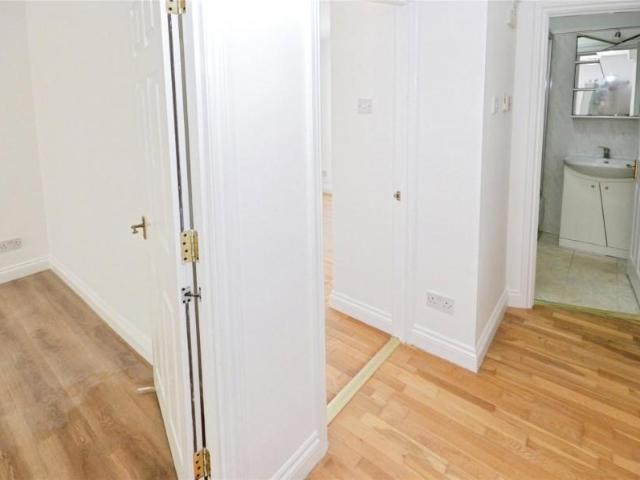 1 bed house for sale