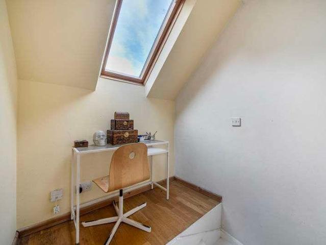 1 bed house for sale