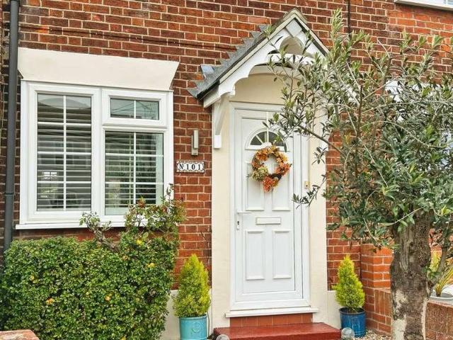 1 bed house for sale