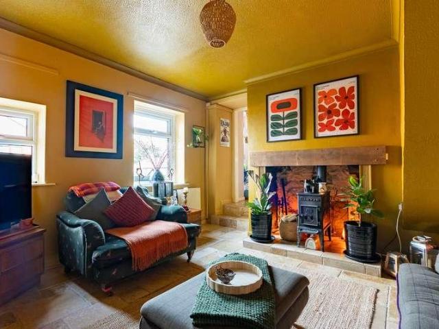 1 bed house for sale