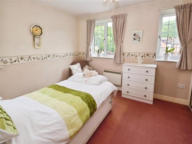 1 bed house for sale
