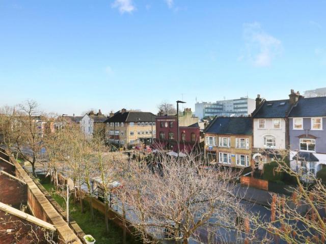 1 bed house for sale