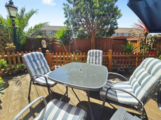 1 bed house for sale