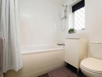 1 bed house for sale