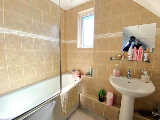 1 bed house for sale